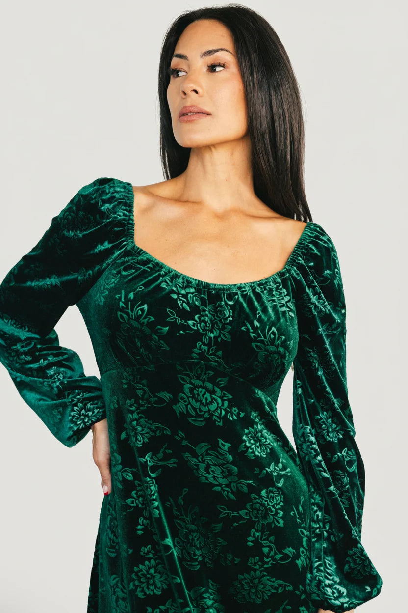 Audra Velvet Embossed Maxi Dress | Emerald Secondary image