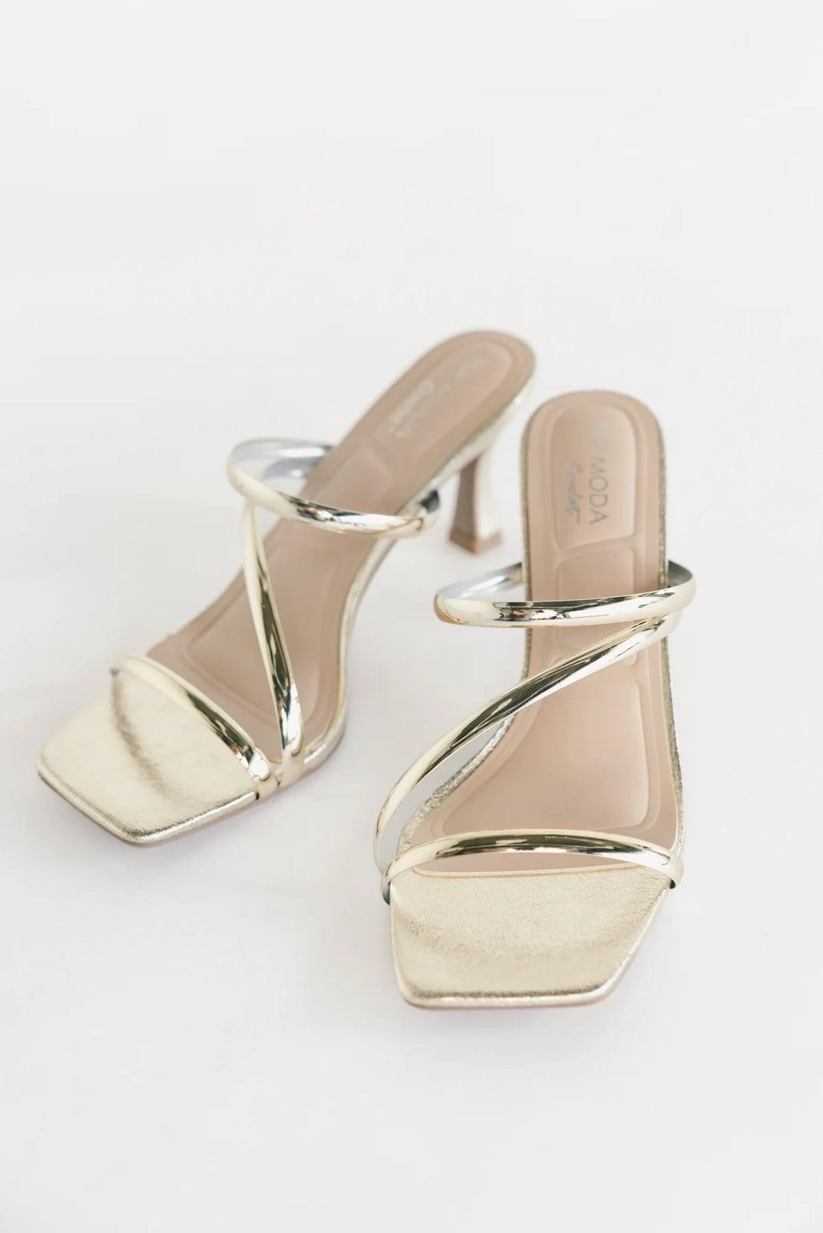 Lavon Slim Flared Heel | Gold Main image
