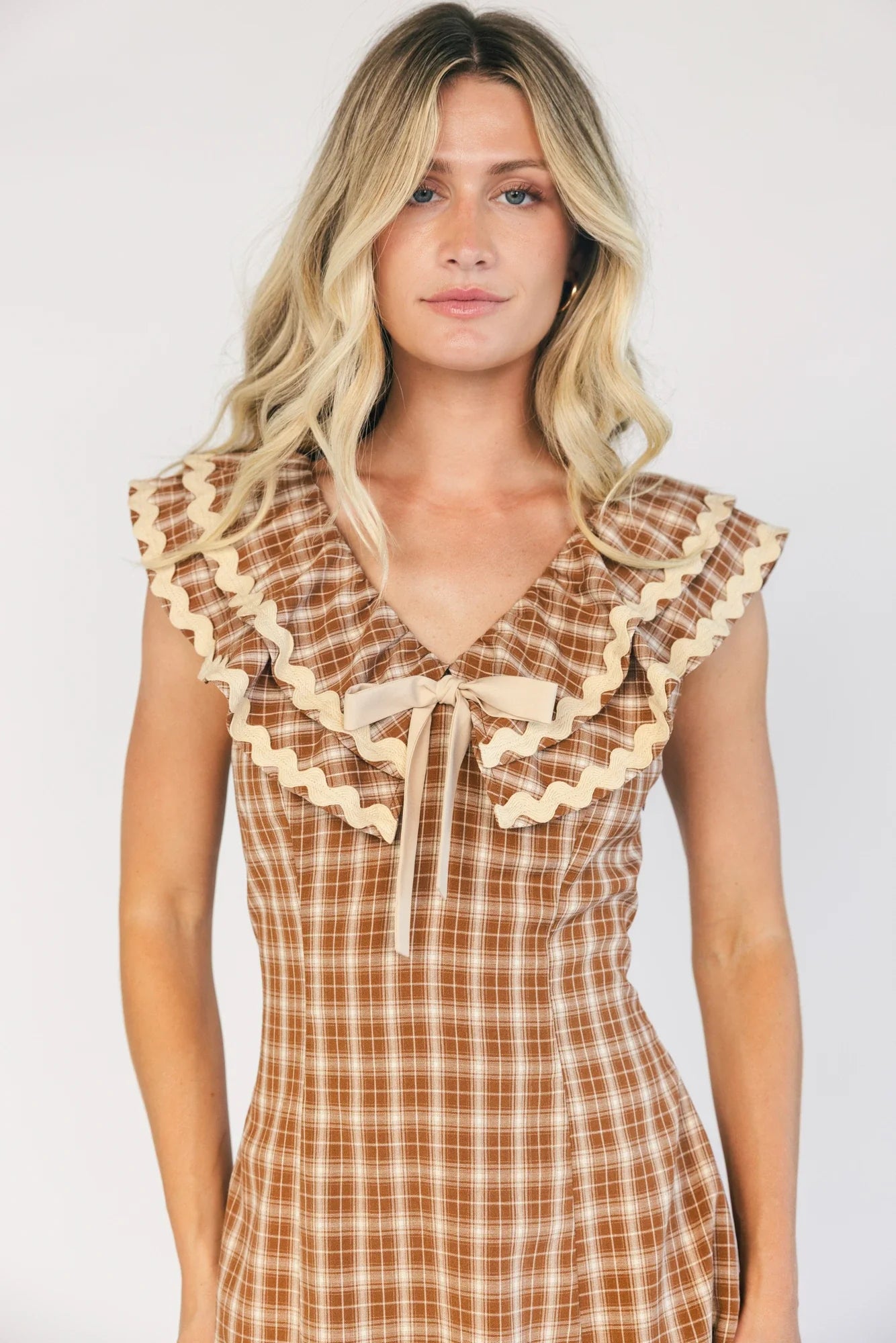 Maureen Ruffle Plaid Dress | Dusty Mocha Secondary image
