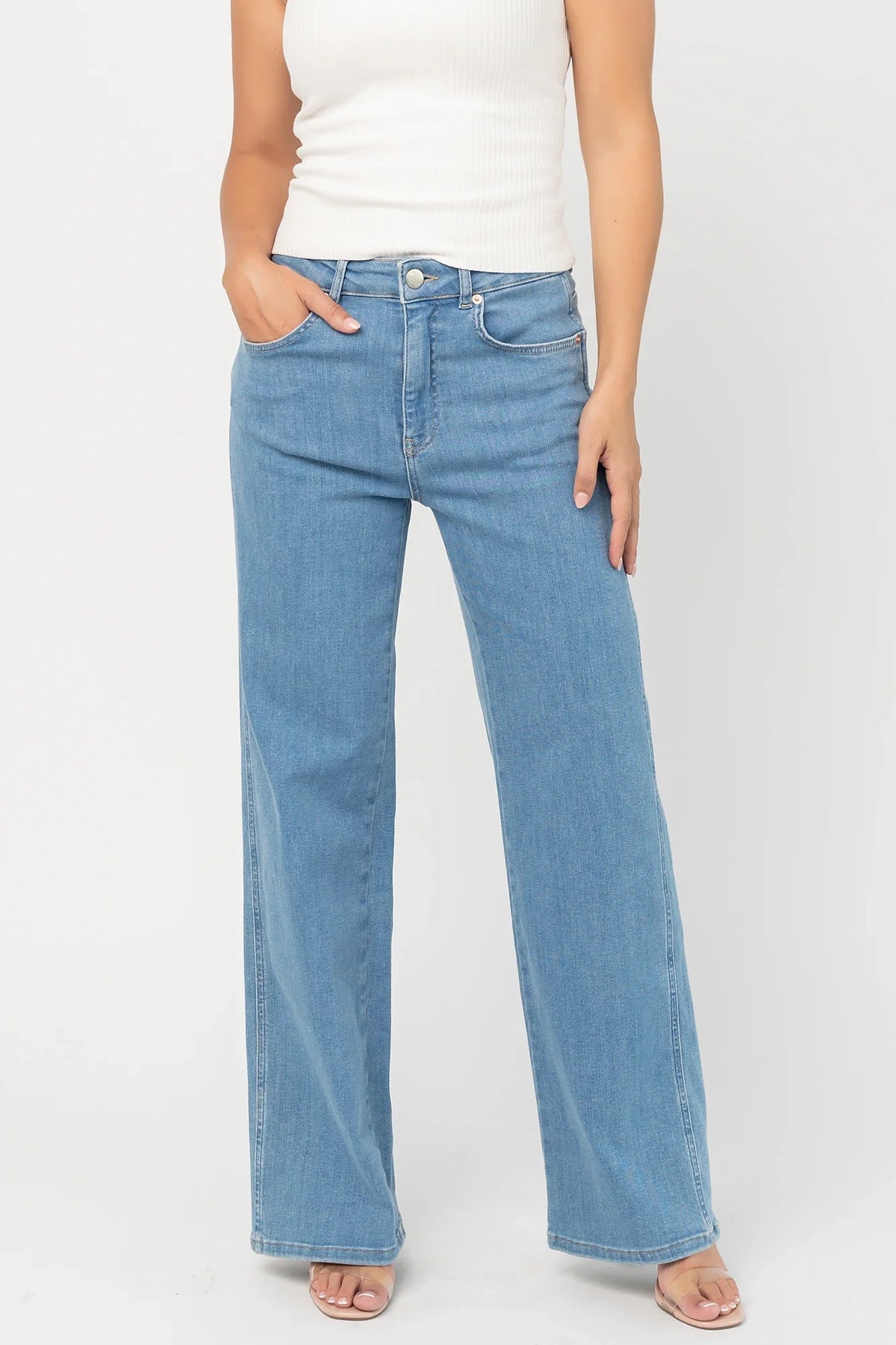 Vesper Mid Rise Wide Leg Jeans | Mid Wash Main image