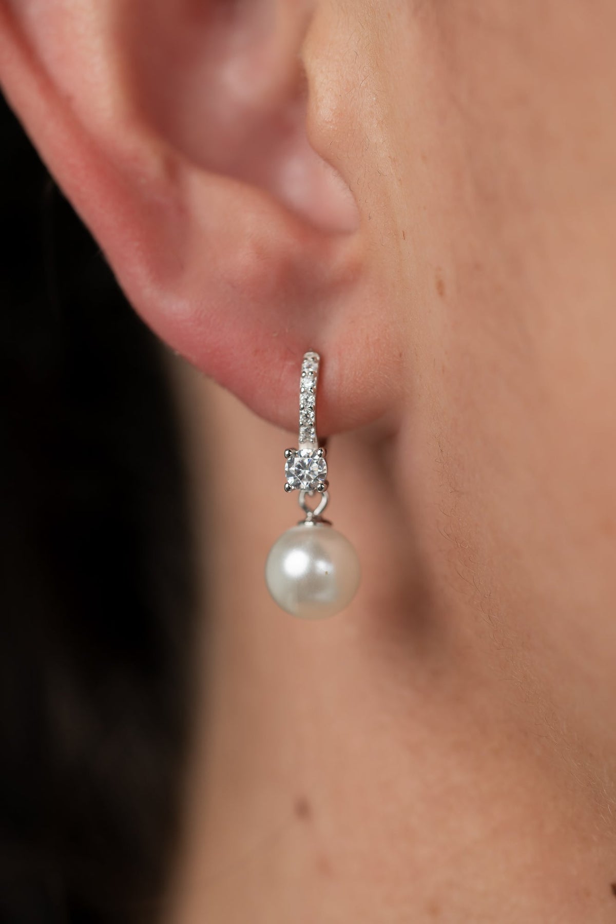 Isabella Pearl Hoop Earrings | Silver Main image
