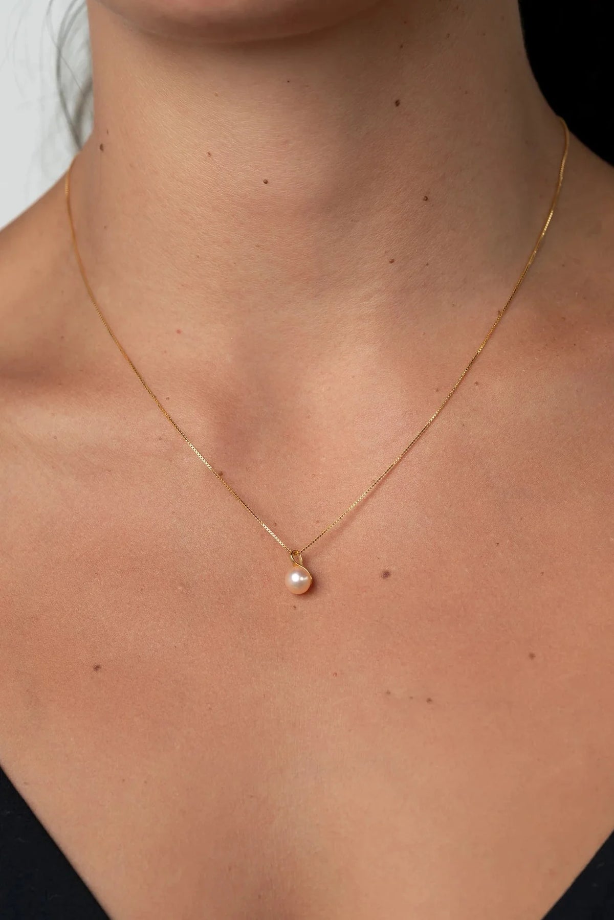 Tanaia Pearl Necklace | Gold Main image