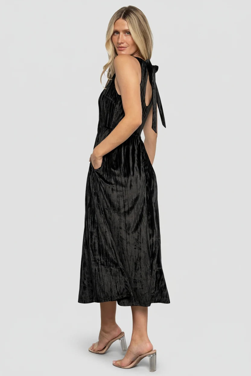 Octavia Velvet Midi Dress | Black