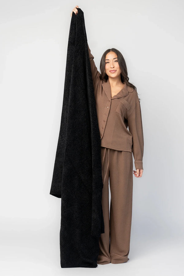 Chrissy Throw Blanket | Black