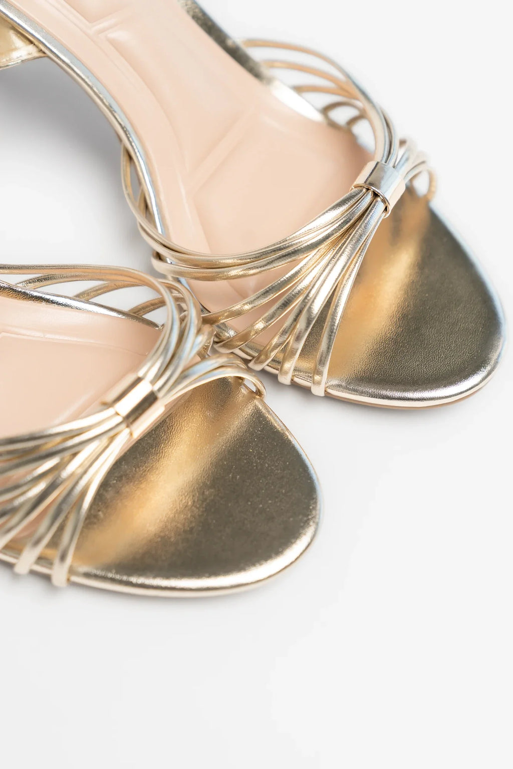 Zora Slim Flared Heel | Gold