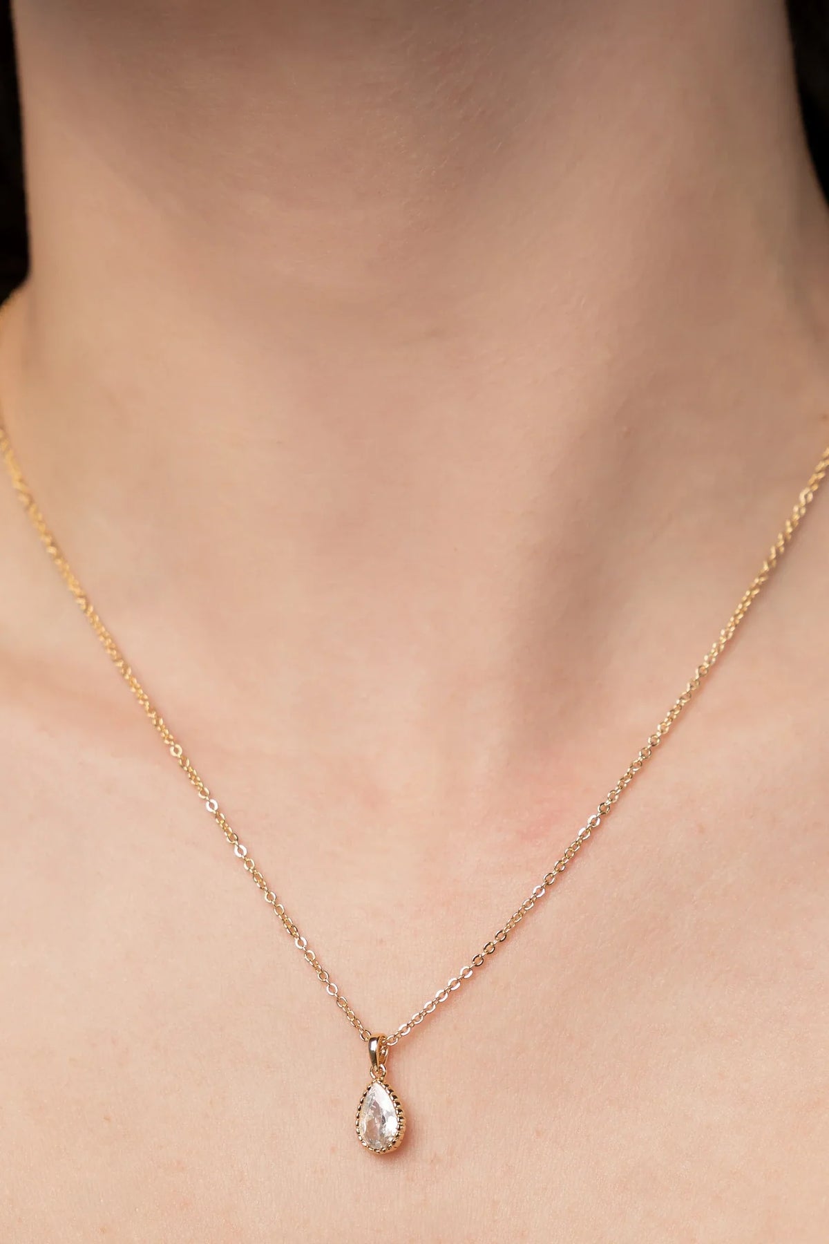 Christy Teardrop Pendant Necklace | Gold