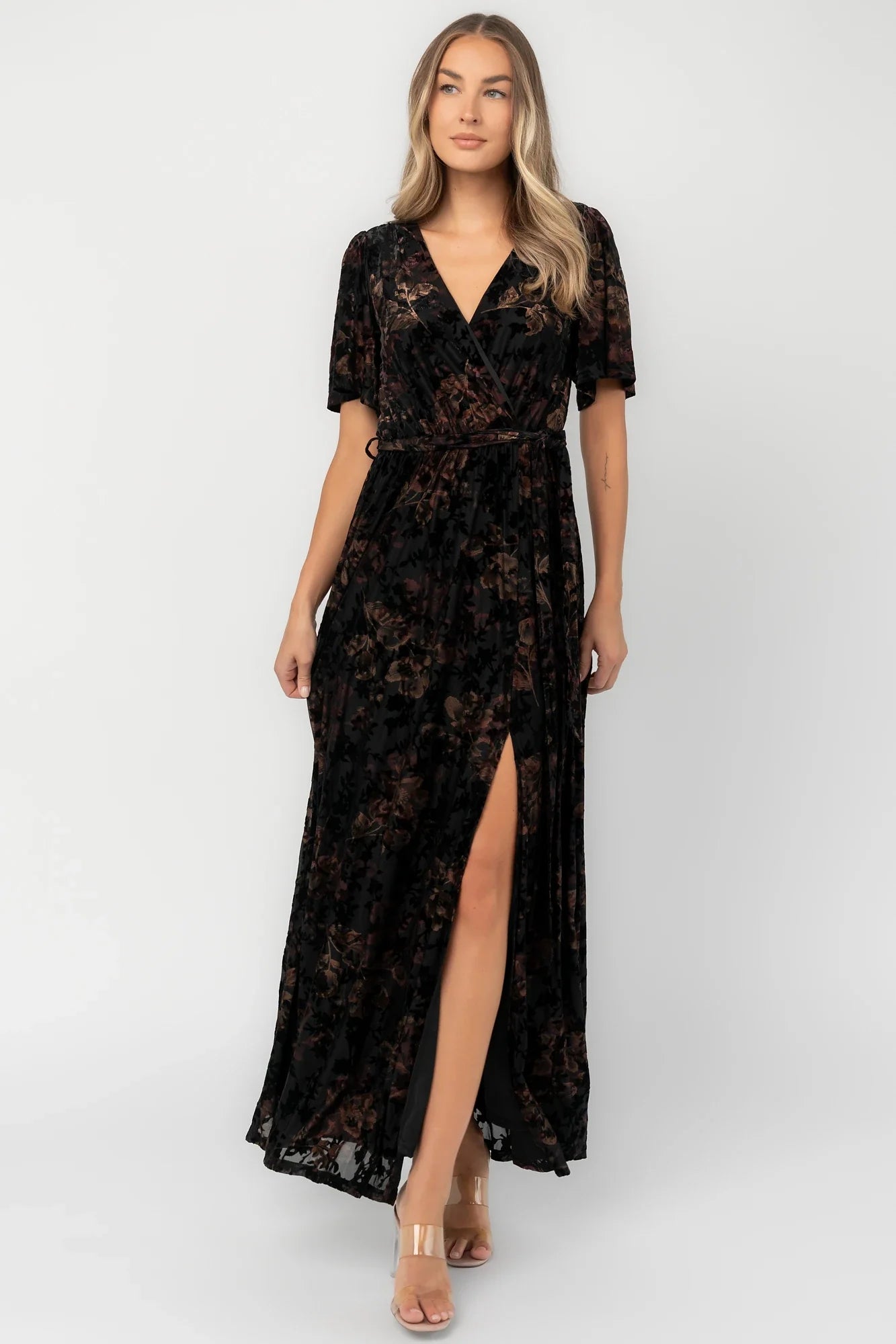 Uma Velvet Maxi Dress | Black Floral Secondary image