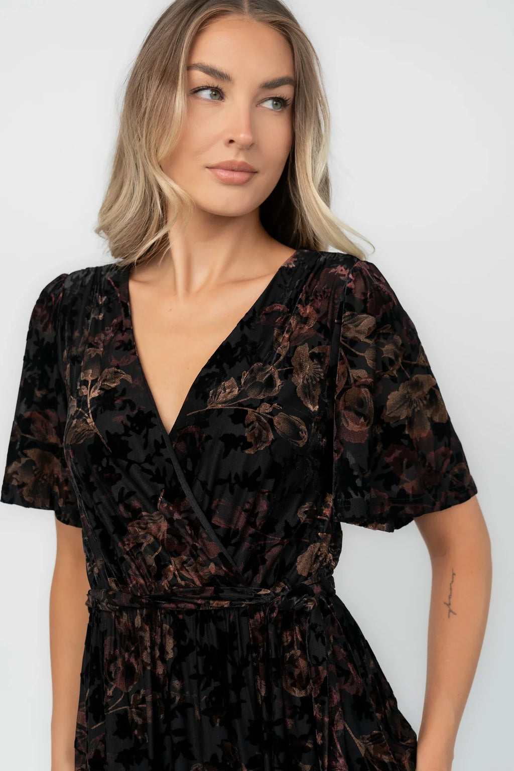 Uma Velvet Maxi Dress | Black Floral