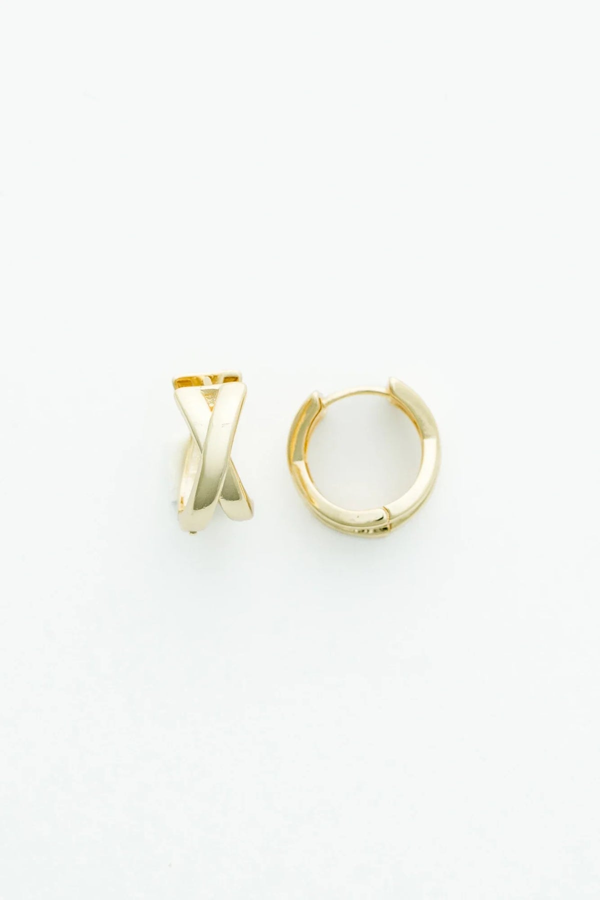 Francesca Crisscross Huggie Hoop | Gold