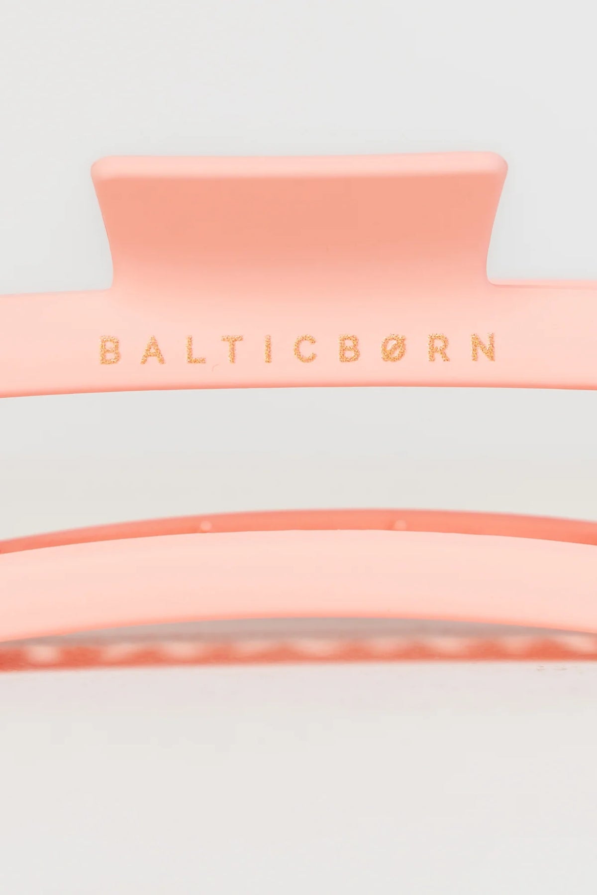 Trixie Matte Claw Clip | Pink