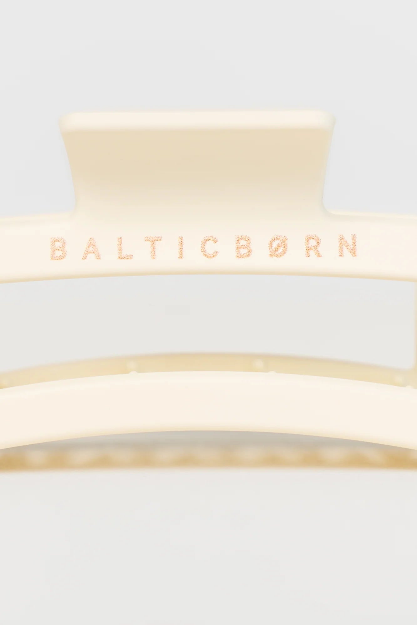 Trixie Matte Claw Clip | Ivory Secondary image