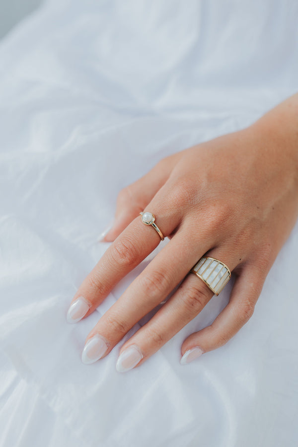The Alys Ring