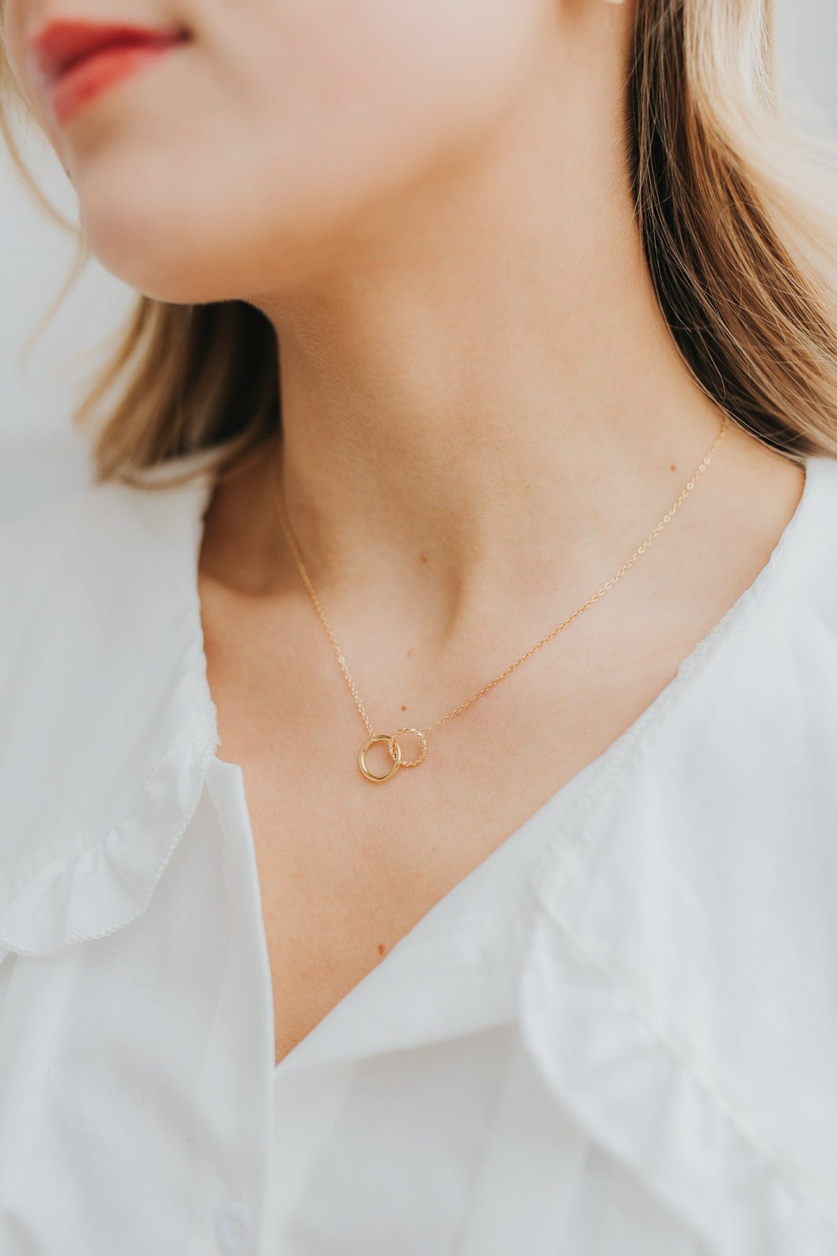 The Mia Necklace Main image