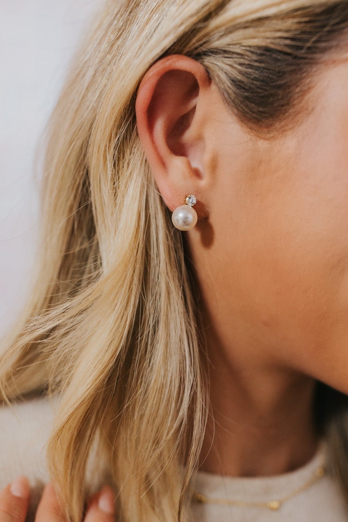 The Molly Pearl Studs in Gold Main image