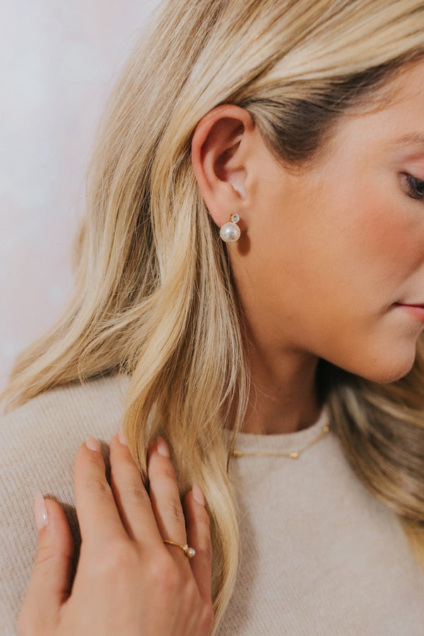 The Molly Pearl Studs in Gold