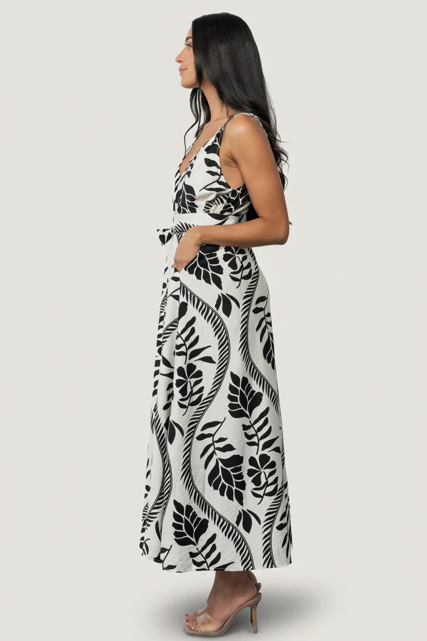 Sofía Maxi Dress | Ivory + Black Secondary image