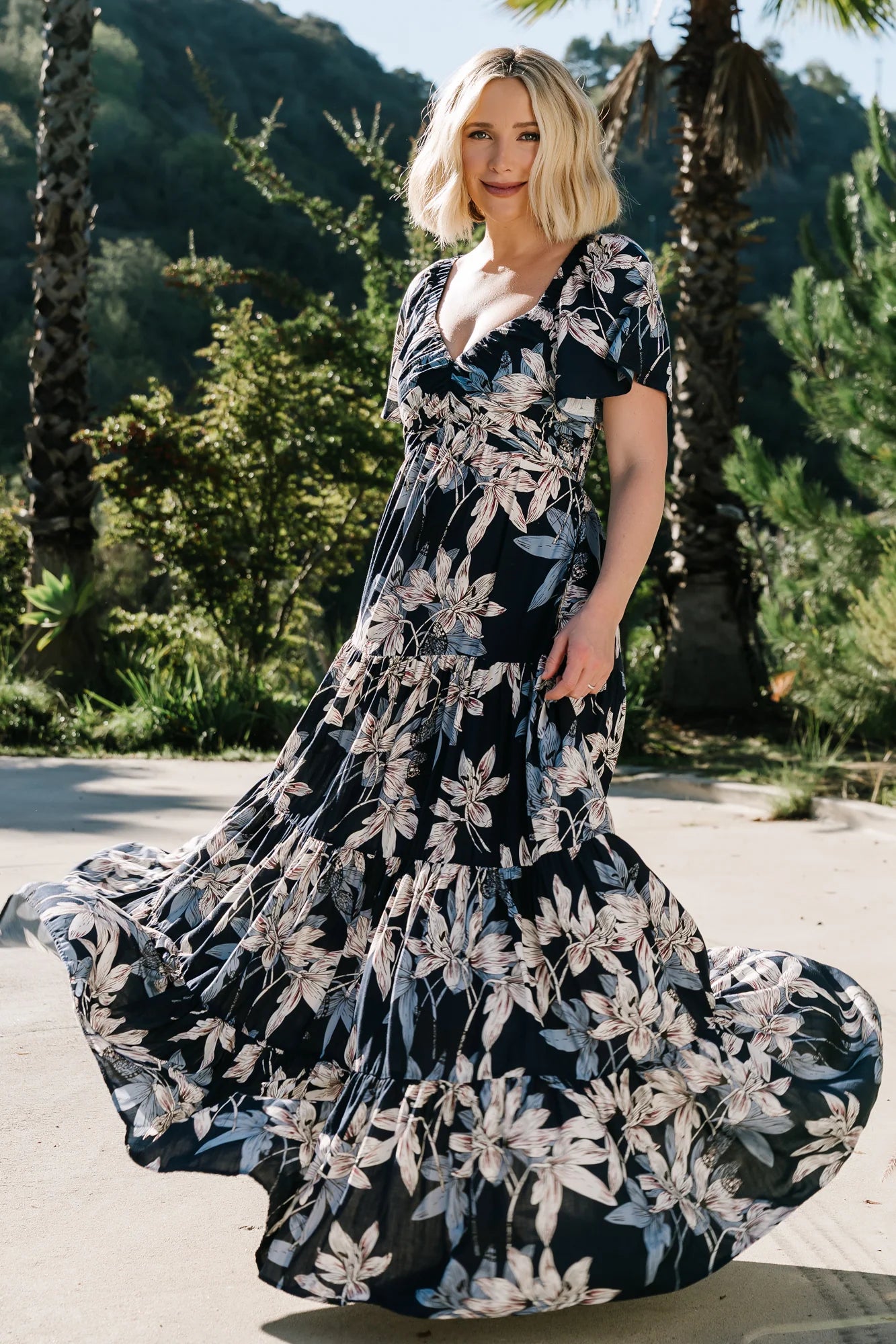 Villa Maxi Dress | Blue Floral Secondary image