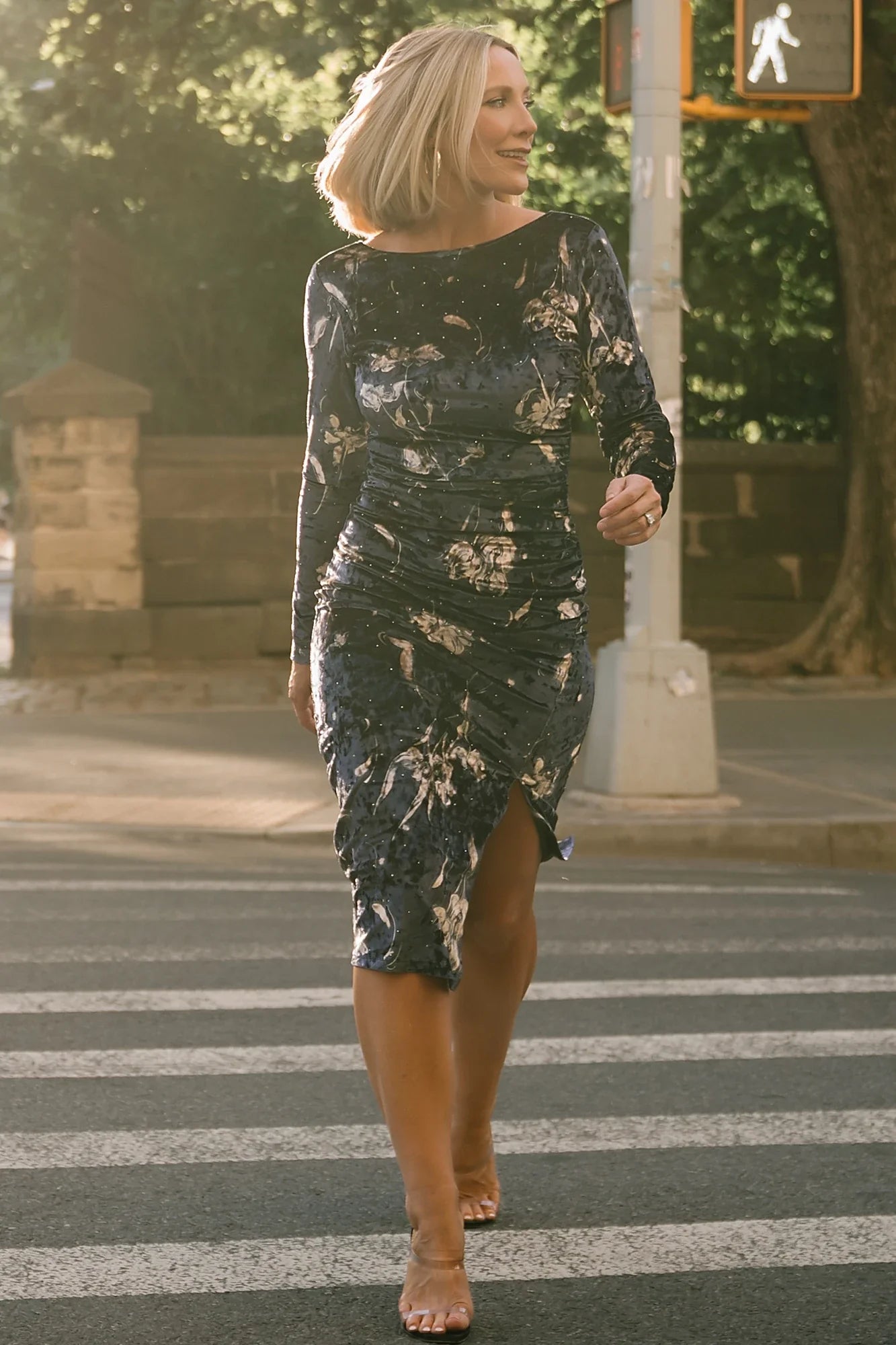 Afterglow Velvet Midi Dress | Navy + Gold Secondary image