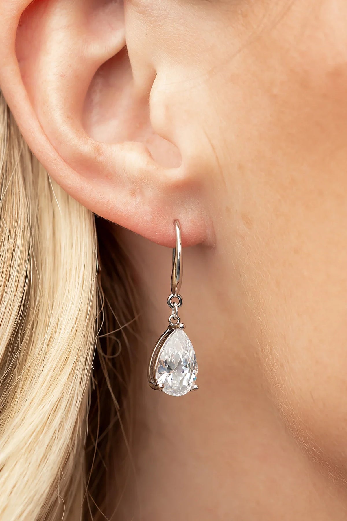 Aira Teardrop Earrings | Silver Main image
