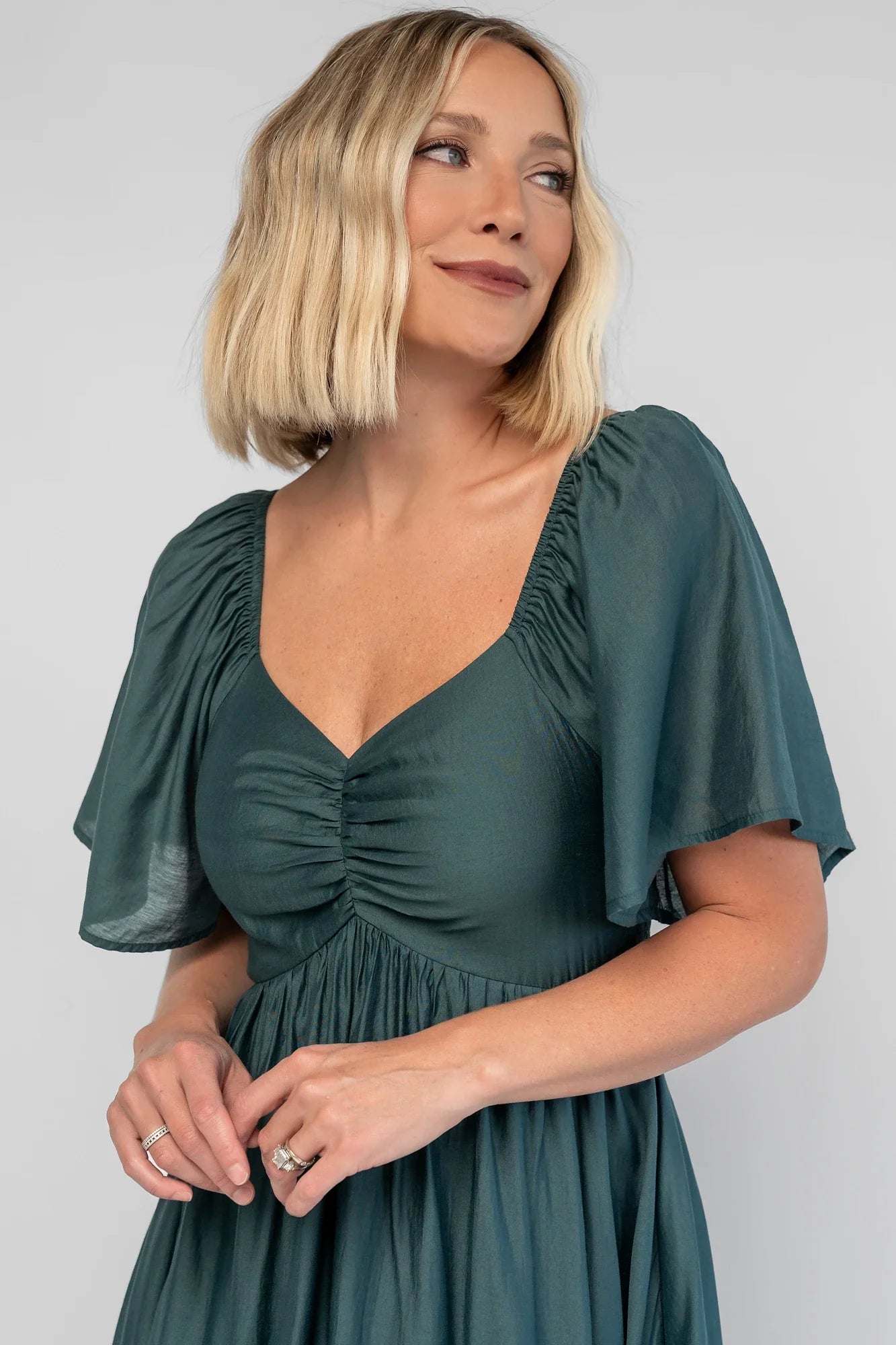 Anisa Midi Dress | Emerald Secondary image
