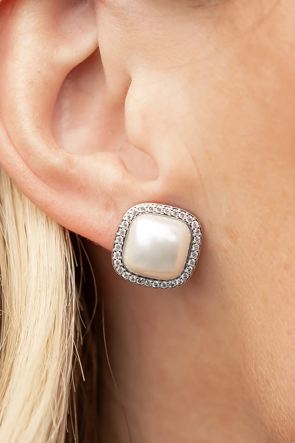 Elianna Pearl Stud Earring | Silver
