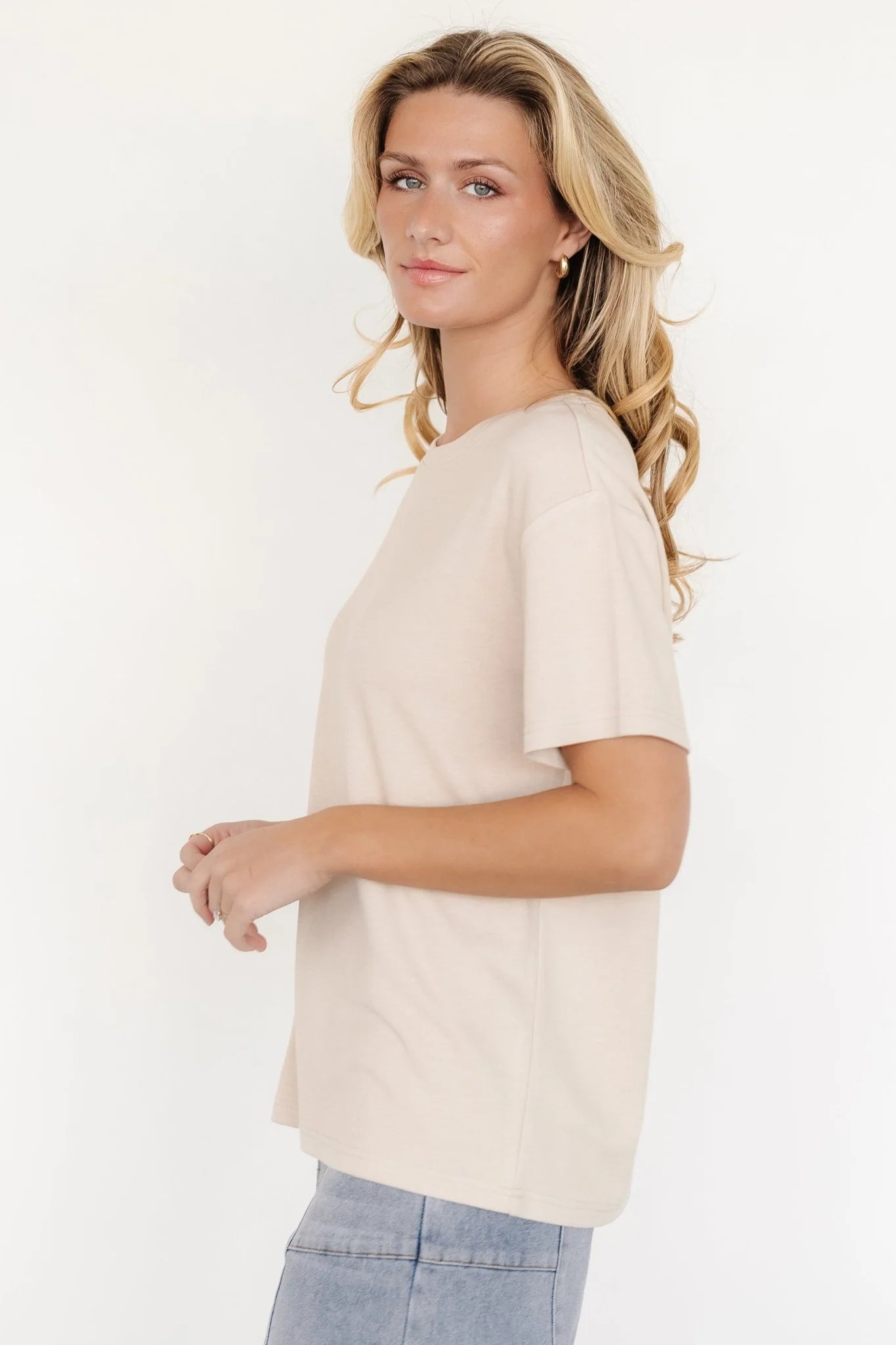 Elliot Relaxed Tee | Natural Secondary image