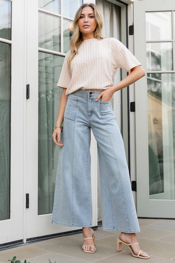 Emmi Mid Rise Wide Leg Jeans | Light Wash