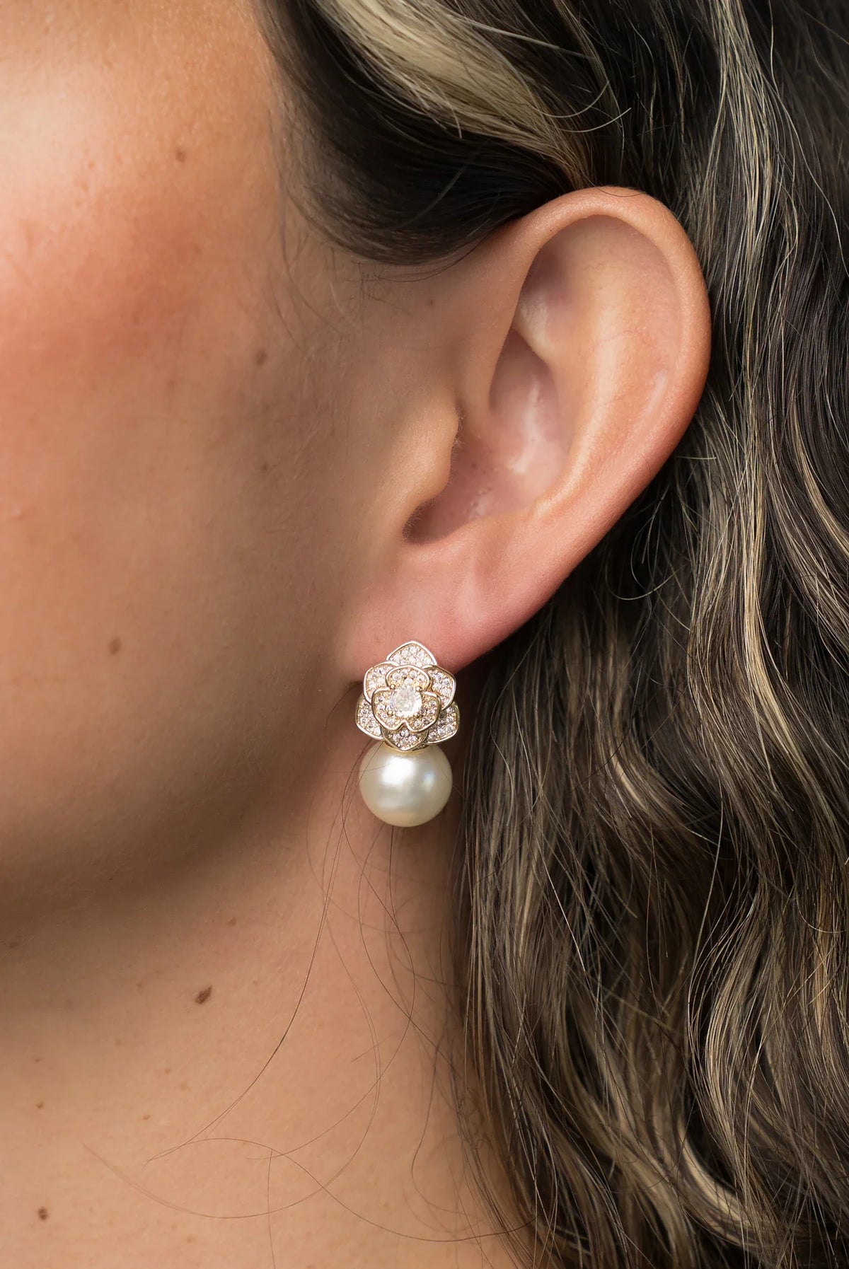 Helena Floral Pearl Drop Earrings | Gold