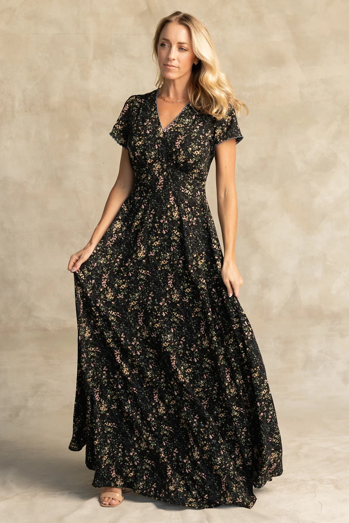 Jada Maxi Dress | Black Floral Main image