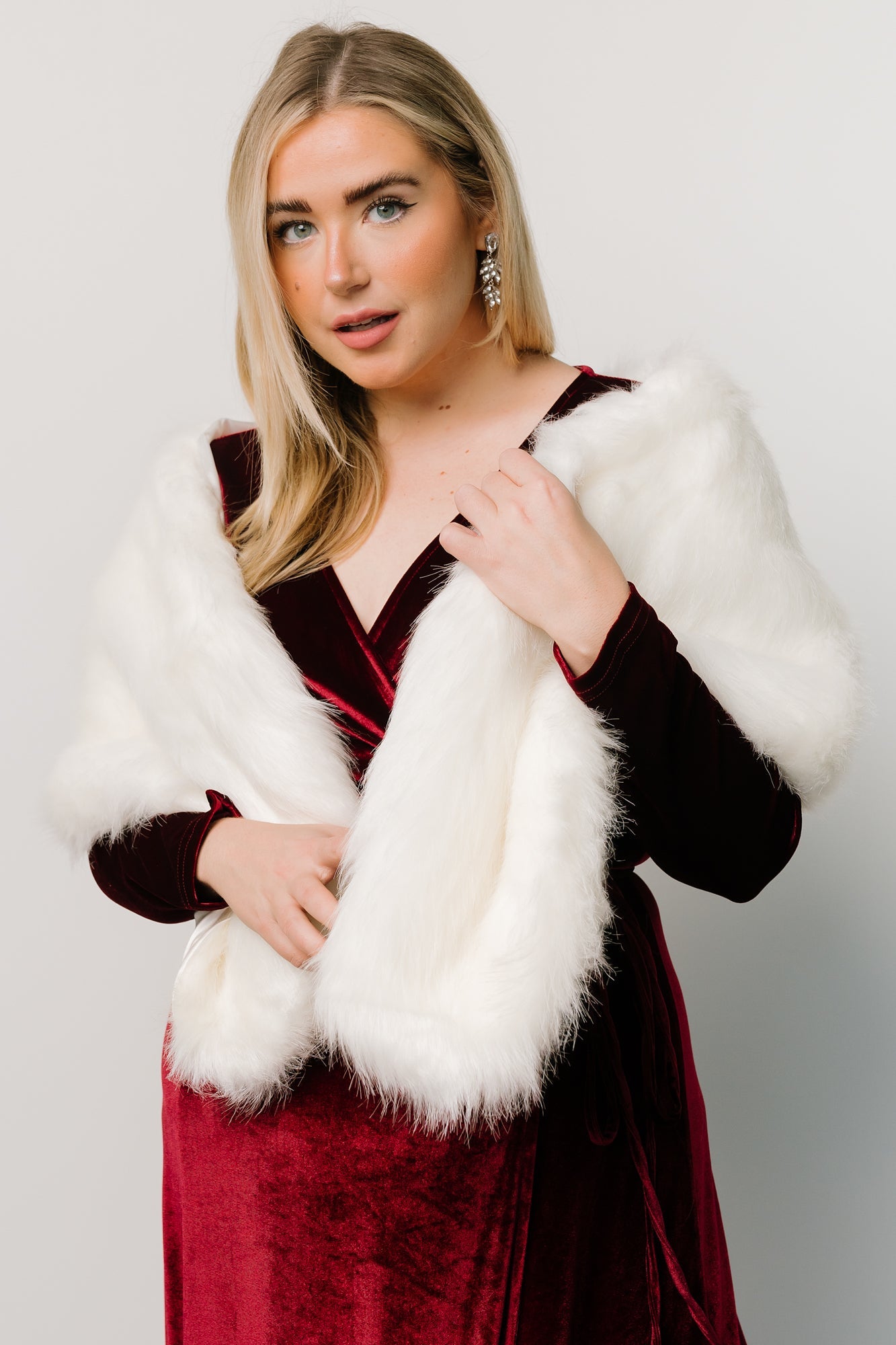 Jovie Faux Fur Shawl | Pearl Secondary image