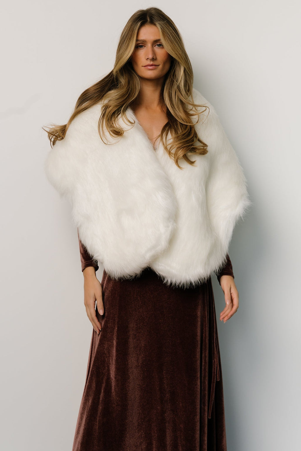 Jovie Faux Fur Shawl | Pearl