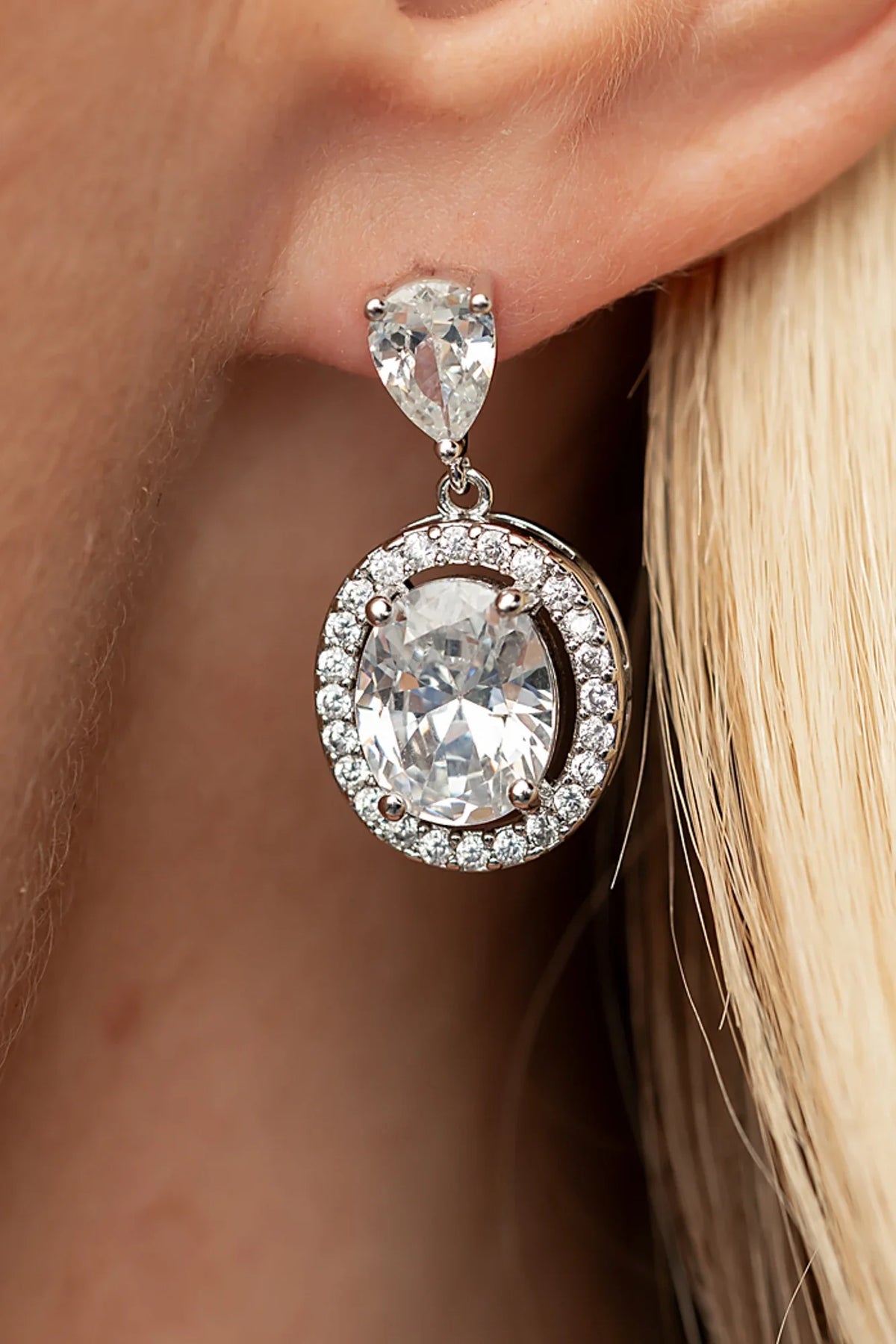 Stena Oval Dangle Drop Earrings | Silver