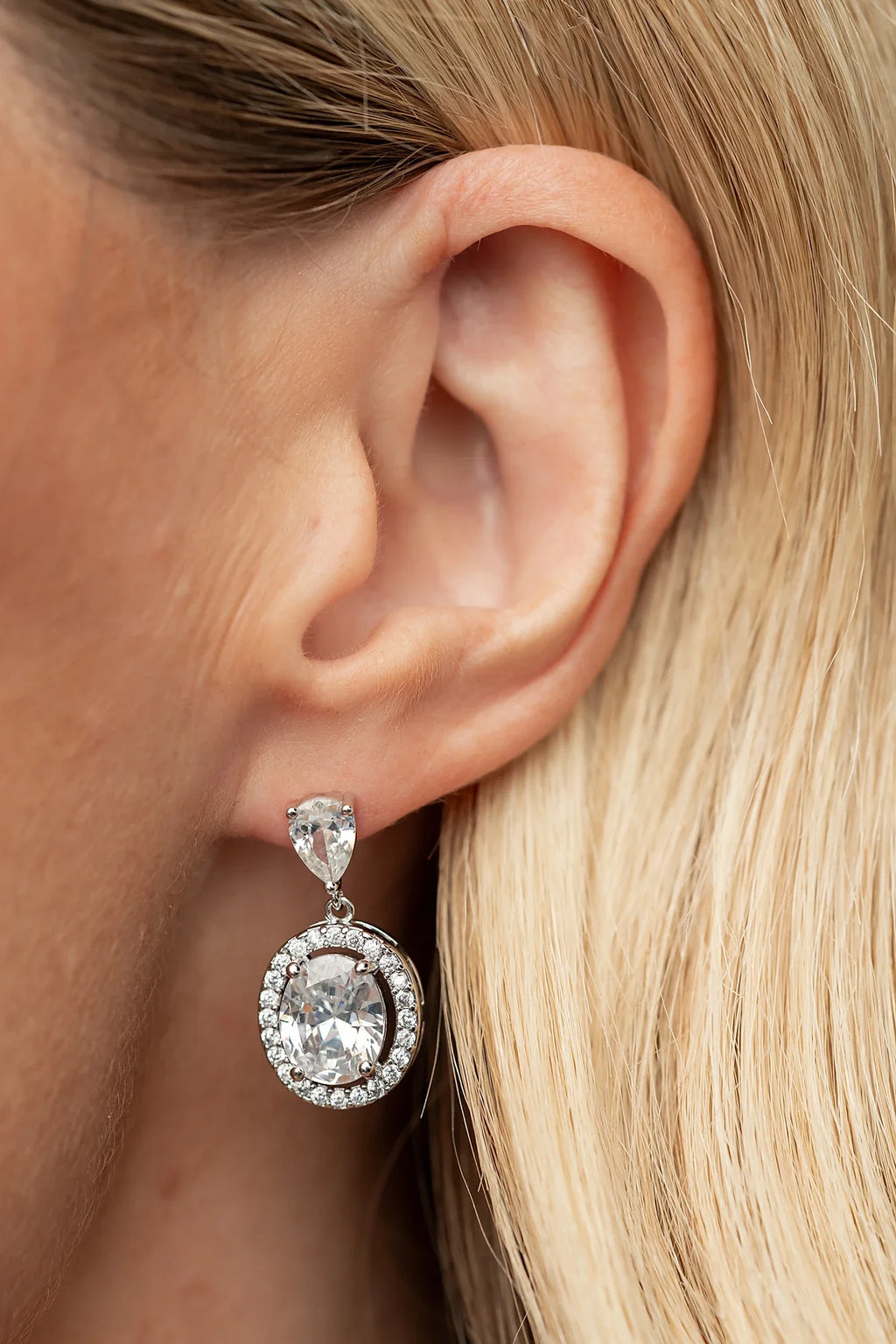 Stena Oval Dangle Drop Earrings | Silver