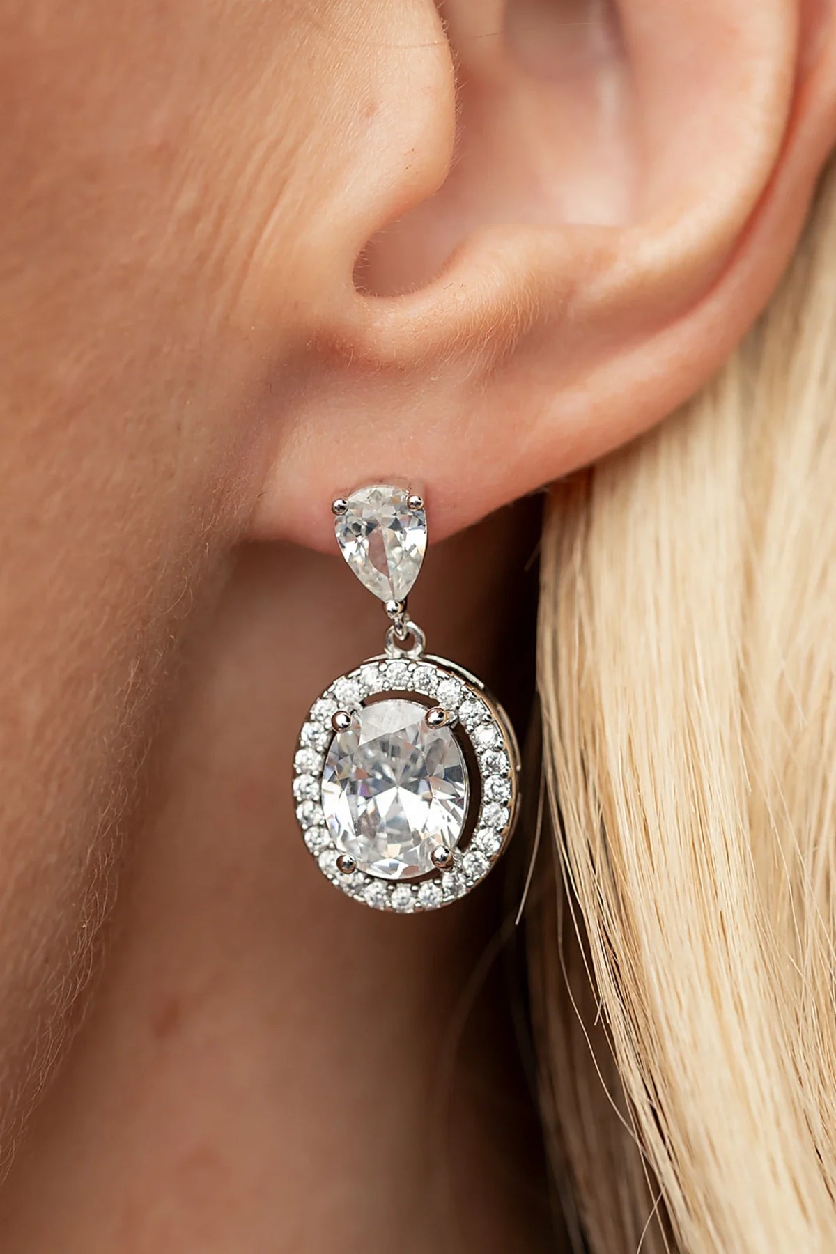 Stena Oval Dangle Drop Earrings | Silver Main image