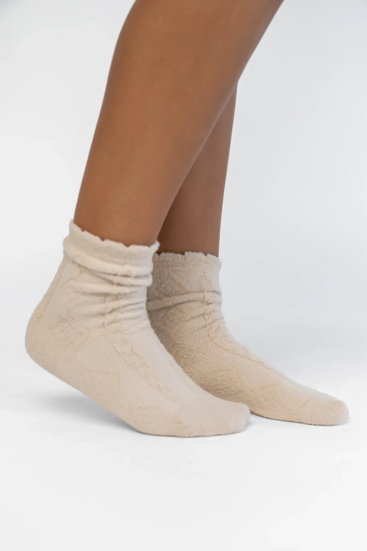 Sterling Cozy Cable Knit Socks | Oatmeal