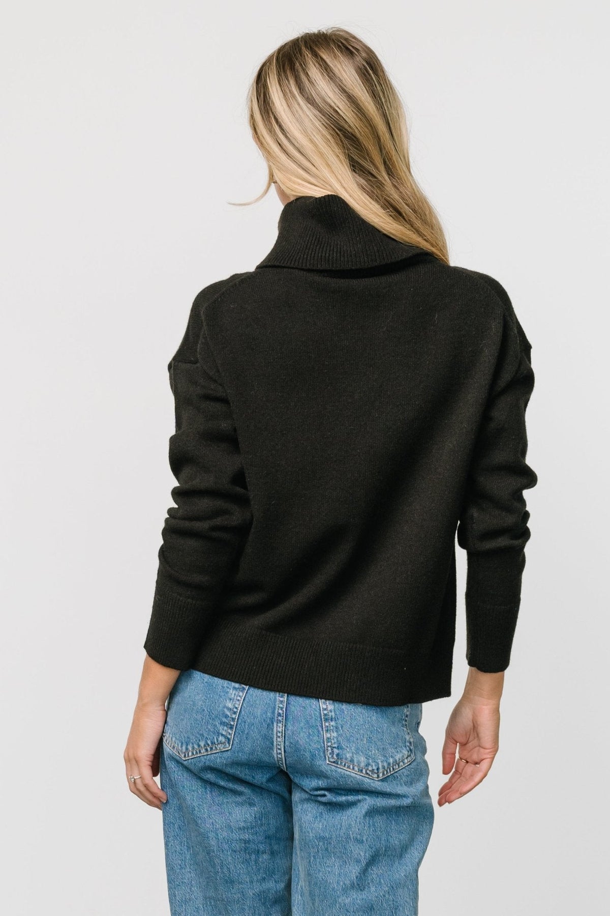 Tera Turtleneck Sweater | Black