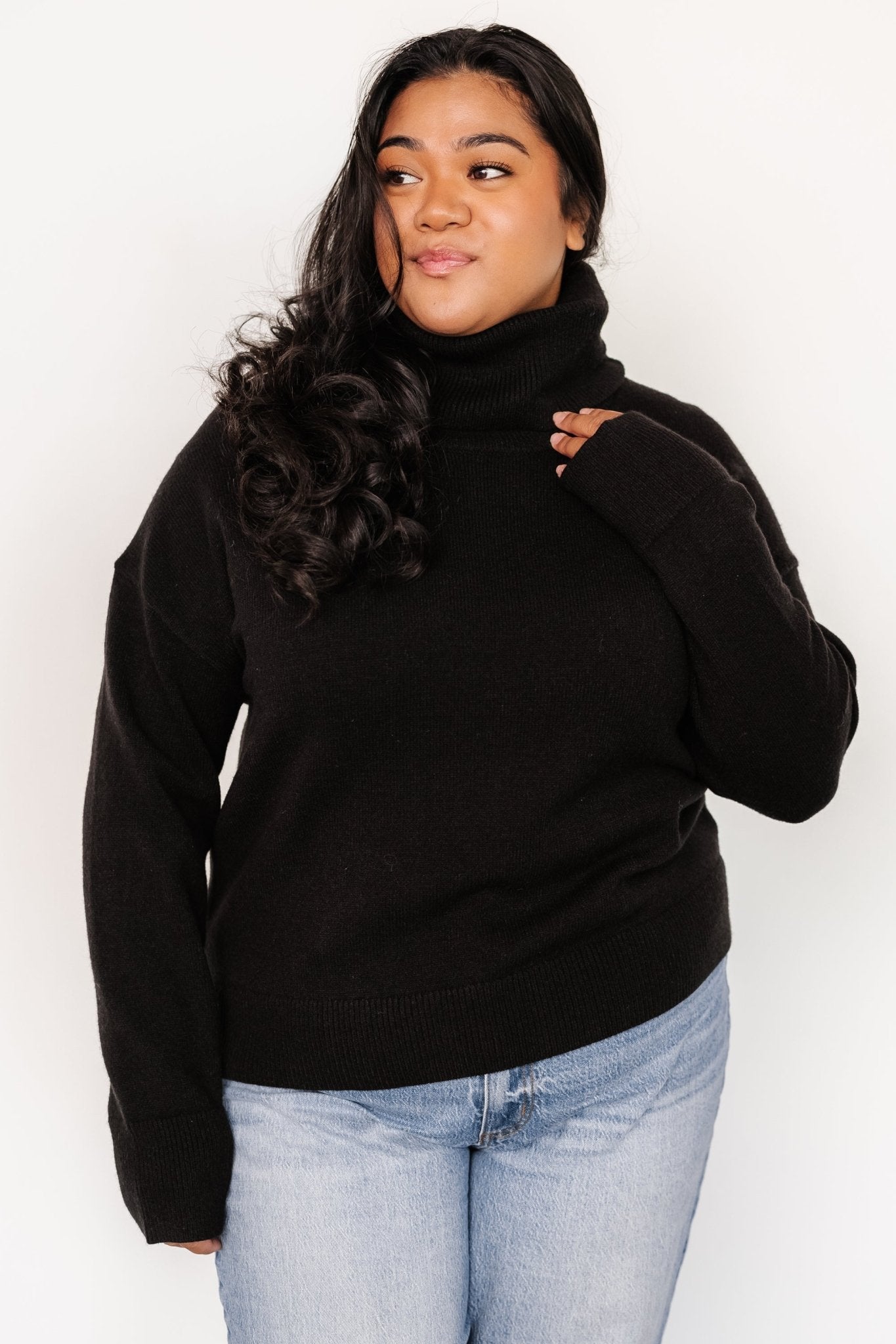Tera Turtleneck Sweater | Black Secondary image