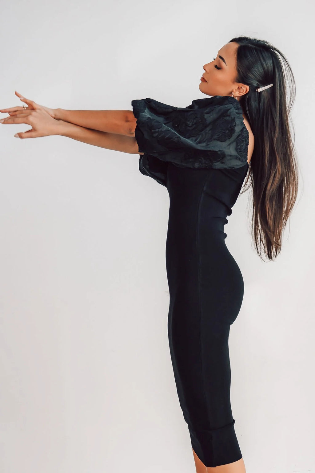 Weyland Bodycon Midi Dress | Black